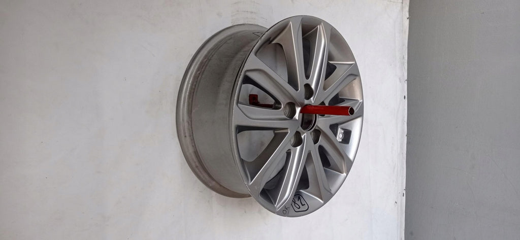 1x Alufelge 16 Zoll 6.5" 5x114.3 53ET Glanz Silber 52910-3Y450 Hyundai Elantra FEL1752950071ke