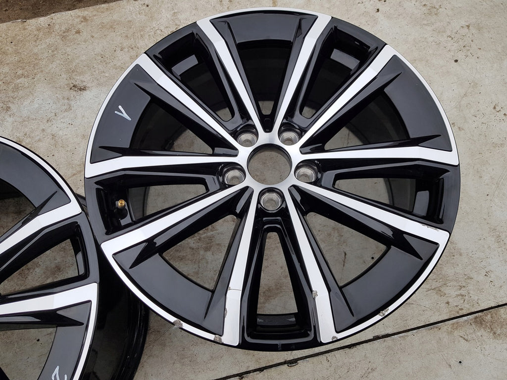 1x Alufelge 18 Zoll 8.0" 5x108 42ET Glanz Schwarz 32358646 Volvo S60 V60 V90