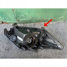 Laden Sie das Bild in den Galerie-Viewer, Frontscheinwerfer Ford Kuga BV4113D155AA 1EL00969645 Links Headlight SCH3966377230rb