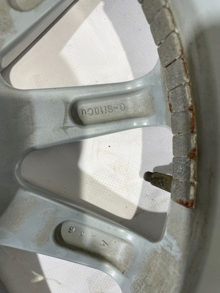 1x Alufelge 16 Zoll 6.5" 4x100 40ET Glanz Silber KBA48057 Renault Rim Wheel