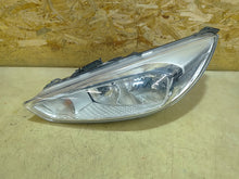 Laden Sie das Bild in den Galerie-Viewer, Frontscheinwerfer Ford Focus F1EB13W030AEA FALSE Scheinwerfer Headlight SCH5602560905du