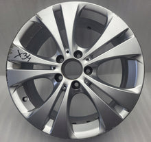 Load image into Gallery viewer, 1x Alufelge 17 Zoll 7.5&quot; 5x112 52 5ET A2464010800 Mercedes-Benz Vito W447