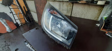 Load image into Gallery viewer, Frontscheinwerfer Renault Trafic III 260109424R Rechts Scheinwerfer Headlight SCH2722870365rh