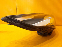Laden Sie das Bild in den Galerie-Viewer, Frontscheinwerfer Kia Carens IV PHS48445 LED Rechts Scheinwerfer Headlight