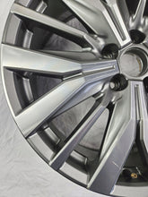 Load image into Gallery viewer, 1x Alufelge 20 Zoll 8.0" 5x114.3 45ET 6RG6B Nissan X-Trail I Qashqai J12 FEL4898705453uk