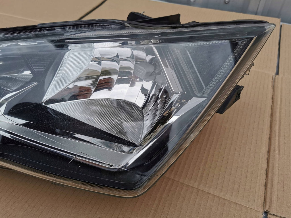 Frontscheinwerfer Seat Ateca 576941005A-BAX LED Ein Stück (Rechts oder Links)