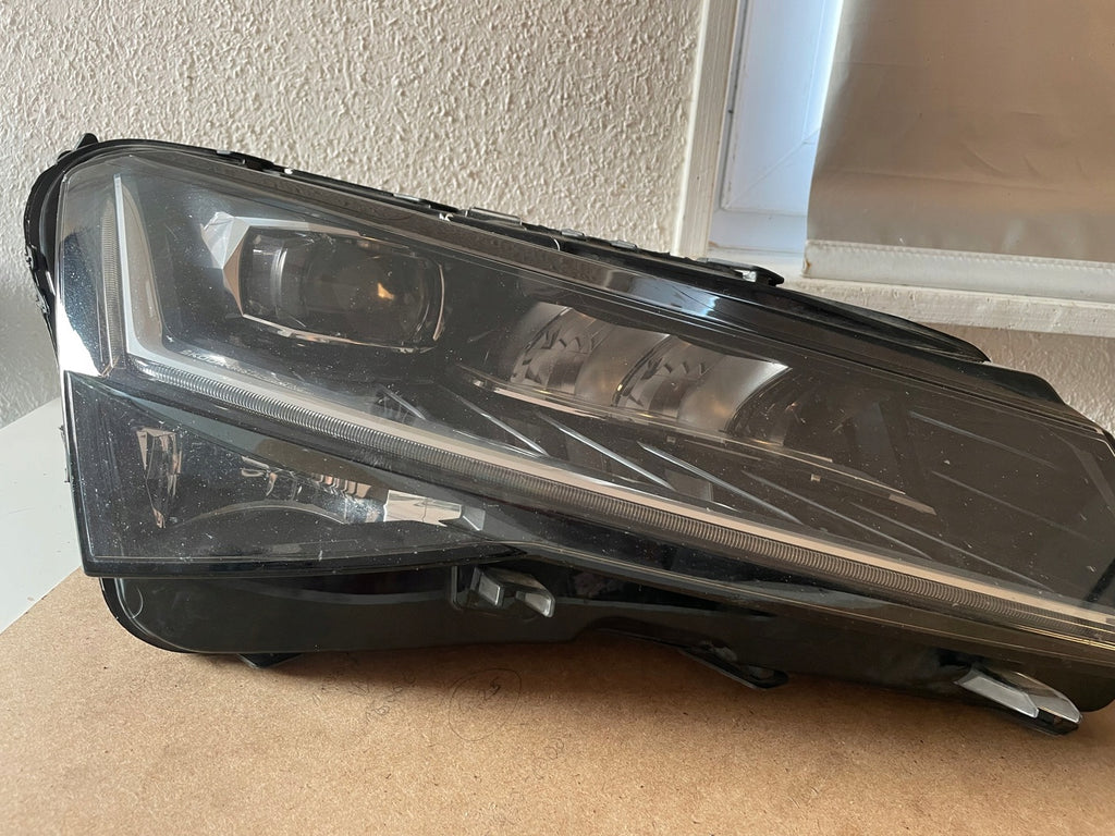 Frontscheinwerfer Skoda Superb III 3V1941015D 3V1941016D Full LED Ein Satz