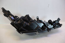 Load image into Gallery viewer, Frontscheinwerfer Toyota Corolla 8115002T31 Links Scheinwerfer Headlight SCH8322897330jx