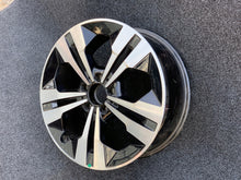 Laden Sie das Bild in den Galerie-Viewer, 1x Alufelge 18 Zoll 7.5&quot; 5x112 53ET A2474012900 Mercedes-Benz X247 Rim Wheel