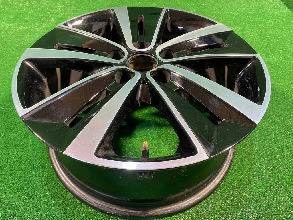 1x Alufelge 17 Zoll 7.0" 5x114.3 43ET A4204010700 Mercedes-Benz Citan W420 FEL9565242894tp