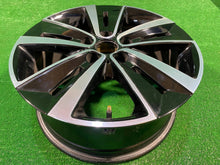 Load image into Gallery viewer, 1x Alufelge 17 Zoll 7.0" 5x114.3 43ET A4204010700 Mercedes-Benz Citan W420 FEL9565242894tp