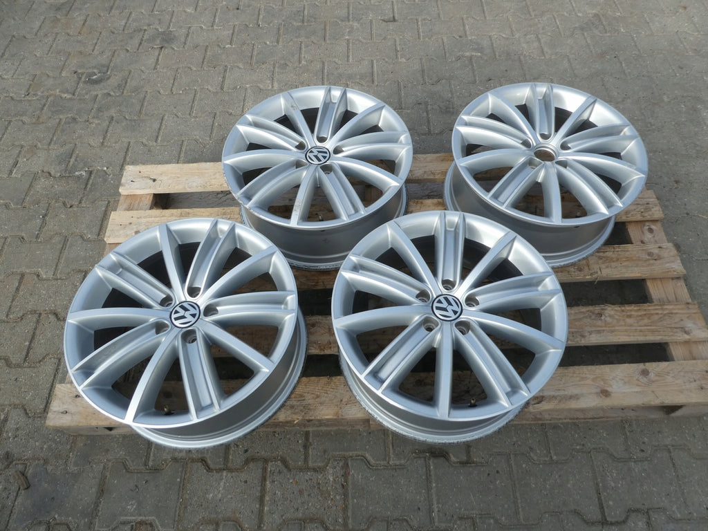 4x Alufelge 18 Zoll 7.0" 5x112 43ET Glanz Silber 5N0601025 VW Tiguan Rim Wheel