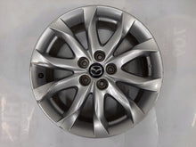 Load image into Gallery viewer, 1x Alufelge 18 Zoll 7.0&quot; 5x114.3 50ET Glanz Silber 9965227080 Mazda Cx5 Cx3