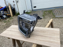 Laden Sie das Bild in den Galerie-Viewer, Frontscheinwerfer Ford Ranger N1WB-13E014-ED Rechts Scheinwerfer Headlight SCH5502342308kr