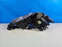 Laden Sie das Bild in den Galerie-Viewer, Frontscheinwerfer Mazda 3 103419012227 Xenon Links Scheinwerfer Headlight SCH8331657925mu