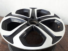 Laden Sie das Bild in den Galerie-Viewer, 1x Alufelge 17 Zoll 7.0&quot; 5x114.3 55ET 17070BT7A Honda Hrv Hr-V Rim Wheel