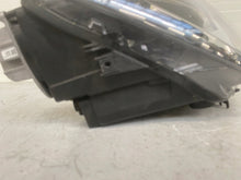 Laden Sie das Bild in den Galerie-Viewer, Frontscheinwerfer Seat Ateca 576941008F Rechts Scheinwerfer Headlight SCH8338190134oy