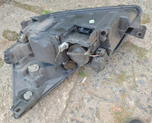 Load image into Gallery viewer, Frontscheinwerfer Renault Espace IV 26010891R Rechts Scheinwerfer Headlight