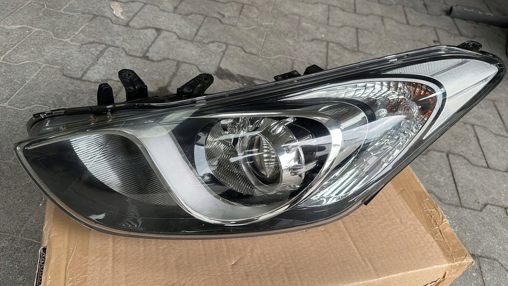 Frontscheinwerfer Hyundai I30 Links Scheinwerfer Headlight