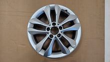 Laden Sie das Bild in den Galerie-Viewer, 1x Alufelge 17 Zoll 7.0&quot; 5x112 A2054018800 Mercedes-Benz Rim Wheel