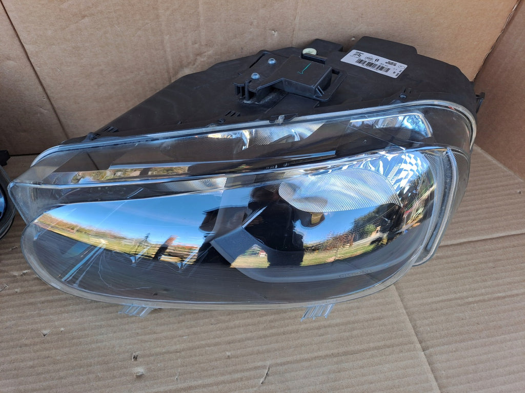Frontscheinwerfer Citroën Berlingo Multispace IV 90146124 90146123 Ein Satz SCH6896178488xl