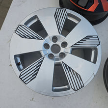 Load image into Gallery viewer, 1x Alufelge 19 Zoll 8.0" 5x112 34ET 4KE601025 Audi E-Tron Rim Wheel FEL2386530237vj