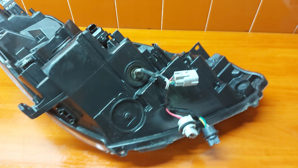Frontscheinwerfer Toyota Yaris OD-199 0D-200 LED Ein Stück (Rechts oder Links)