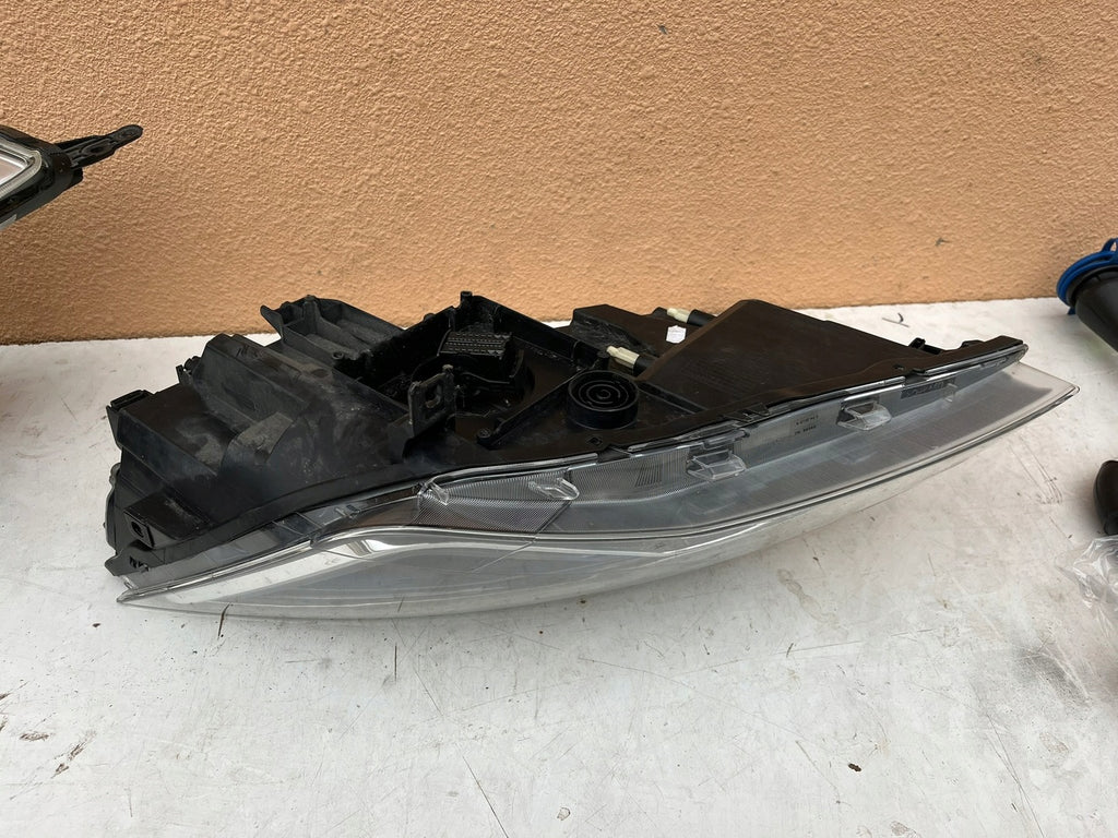 Frontscheinwerfer Seat Leon 5f1 5F1941007G Ein Stück (Rechts oder Links)