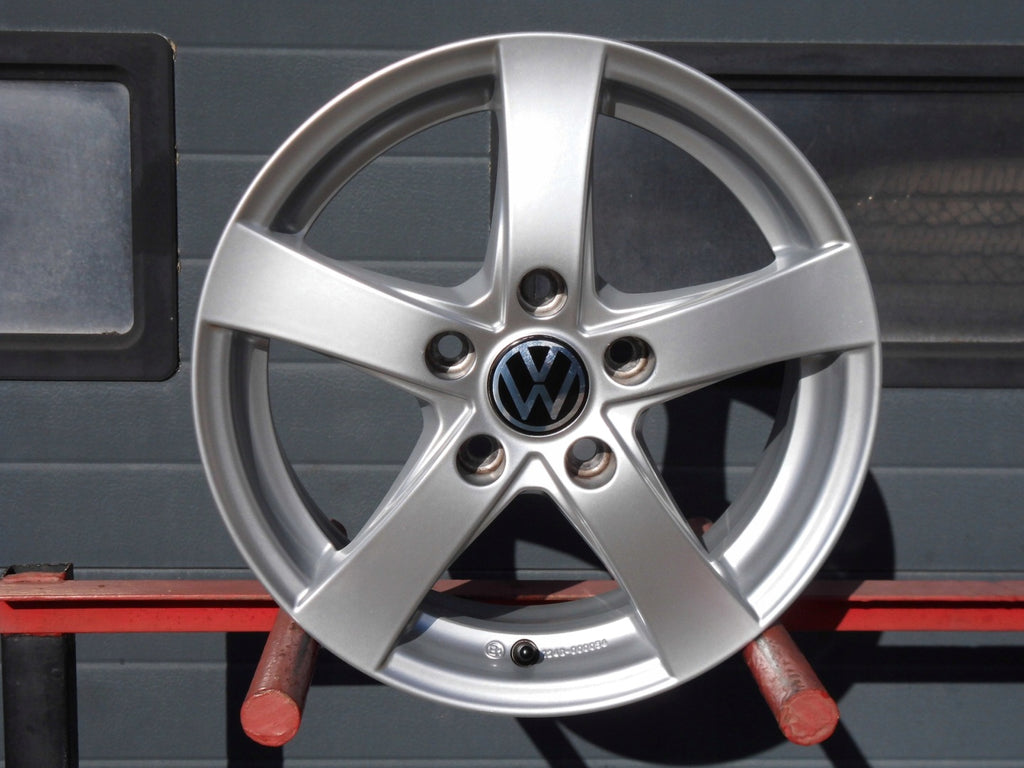 4x Alufelge 15 Zoll 6.0" 5x112 43ET Glanz Silber Seat Leon Octavia III Golf Viii FEL1667635927xs