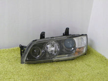 Laden Sie das Bild in den Galerie-Viewer, Frontscheinwerfer Mitsubishi Lancer Links Scheinwerfer Headlight SCH4547454401tl