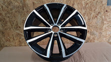 Laden Sie das Bild in den Galerie-Viewer, 1x Alufelge 18 Zoll 8.0&quot; 5x108 42ET 32358646 Volvo S60 V60 V90 Rim Wheel