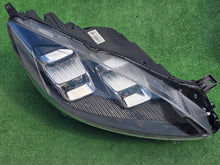 Laden Sie das Bild in den Galerie-Viewer, Frontscheinwerfer Ford Kuga LV4B-13E014-FC Full LED Rechts Headlight SCH4176239577ww