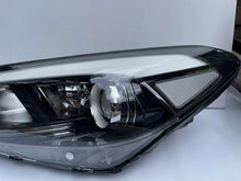 Laden Sie das Bild in den Galerie-Viewer, Frontscheinwerfer Hyundai Tucson D7921-21110 D7921-22010 Links Headlight