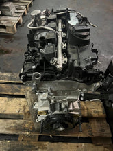 Load image into Gallery viewer, Motor BMW G30 G11 G20 B48B20B 2.0 20TKm Hybrid Engine Unkomplett