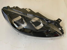 Laden Sie das Bild in den Galerie-Viewer, Frontscheinwerfer Ford Kuga LV4B-13E016-AN Rechts Scheinwerfer Headlight SCH5571175739id