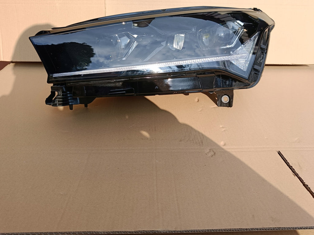 Frontscheinwerfer Skoda Enyaq 5LB941017A 1EX014773-41 5LB941017 Full LED Links