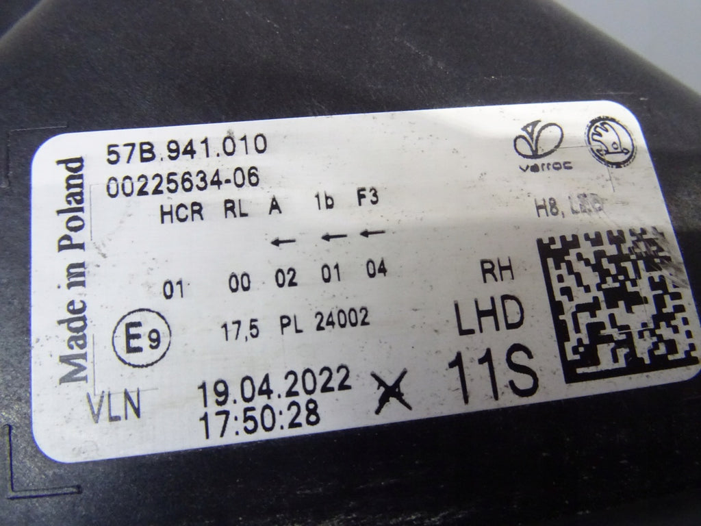 Frontscheinwerfer Skoda Kamiq 57B941010 LED Rechts Scheinwerfer Headlight SCH2945295388zr