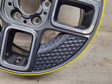 Laden Sie das Bild in den Galerie-Viewer, 1x Alufelge 17 Zoll 5x112 6889171 Mini F56 F55 Rim Wheel FEL3370665129ky