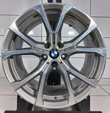Laden Sie das Bild in den Galerie-Viewer, 1x Alufelge 19 Zoll 10.0" 5x114.3 40ET Glanz Graphit 6883642 BMW G29 Mg FEL5635737611nl