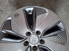 Load image into Gallery viewer, 1x Alufelge 17 Zoll 50ET 52910K4000 Hyundai Kona Rim Wheel FEL4392459883mz