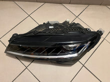 Laden Sie das Bild in den Galerie-Viewer, Frontscheinwerfer Skoda Superb III 3V1941015D Links Scheinwerfer Headlight
