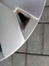 Load image into Gallery viewer, 1x Alufelge 17 Zoll 7.5" 5x112 51ET Glanz Silber 5H0601025C VW Golf Rim Wheel FEL1546375478qz