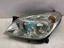 Laden Sie das Bild in den Galerie-Viewer, Frontscheinwerfer Opel Astra H Links Scheinwerfer Headlight SCH8240104962xt