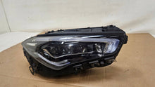 Laden Sie das Bild in den Galerie-Viewer, Frontscheinwerfer Mercedes-Benz Cla A1189060900 Rechts Scheinwerfer Headlight SCH2302741558gq