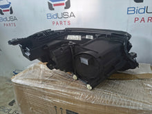 Laden Sie das Bild in den Galerie-Viewer, Frontscheinwerfer Mercedes-Benz W213 A2139067609 LED Rechts oder Links SCH4281009703rg