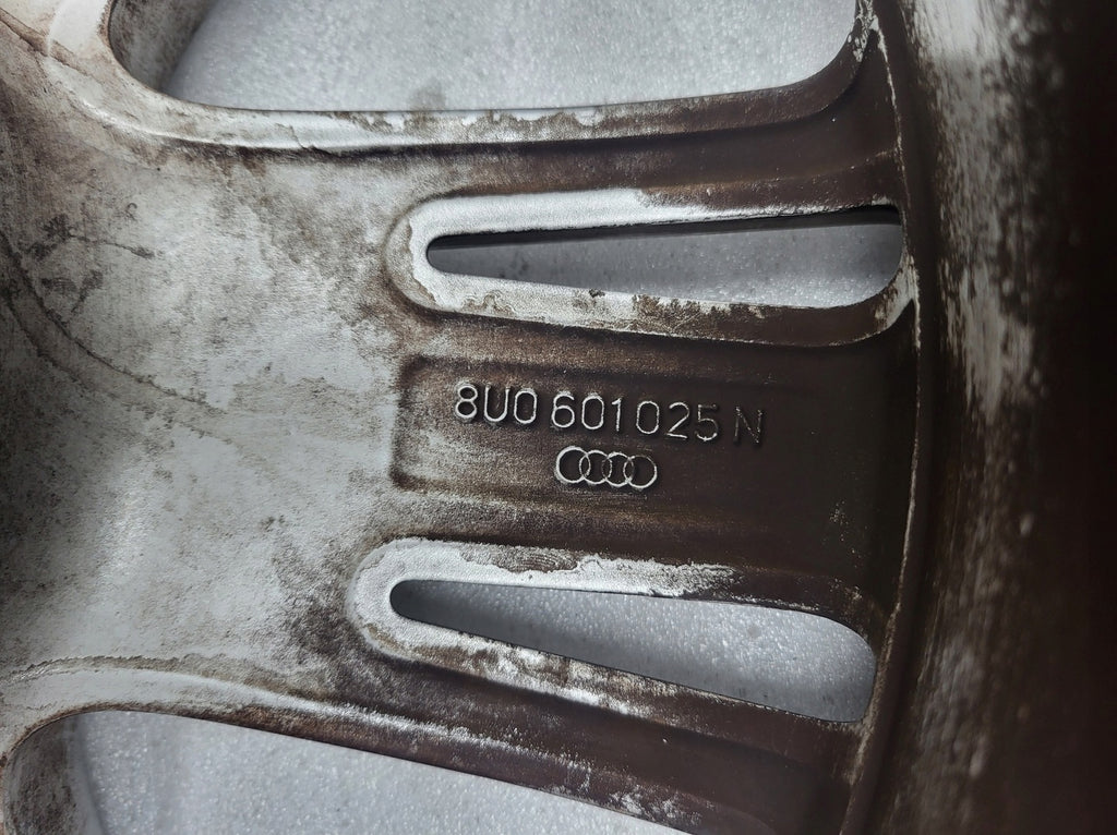 1x Alufelge 18 Zoll 8.0" 5x112 34ET 8U0601025N Audi Q3 Rim Wheel