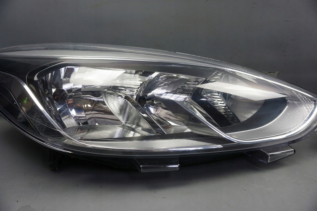 Frontscheinwerfer Ford Fiesta Ein Stück (Rechts oder Links) Headlight