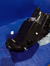 Laden Sie das Bild in den Galerie-Viewer, Frontscheinwerfer Seat Leon 5FB941774 Rechts Scheinwerfer Headlight SCH3375945889tn
