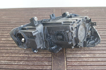 Laden Sie das Bild in den Galerie-Viewer, Frontscheinwerfer Opel Zafira 9832836480 Rechts Scheinwerfer Headlight