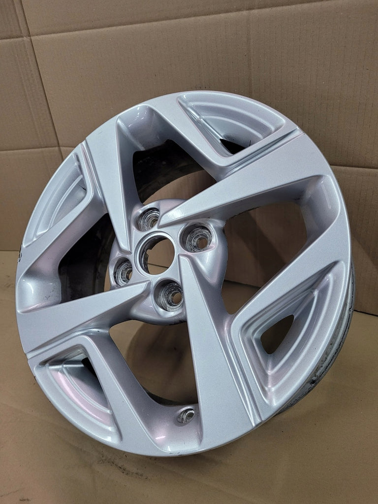 1x Alufelge 15 Zoll 6.0" 4x100 48ET Glanz Silber 52910-K7100 Hyundai I10 I20